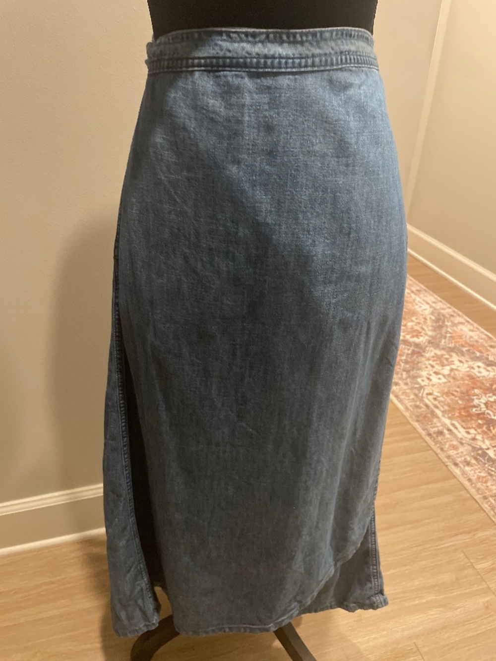 Brand New (Never Worn) GAP 1969 Classic Size L Denim Wrap Skirt
